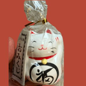 Omikuji Maneki Neko blanc de Miyazaki.
