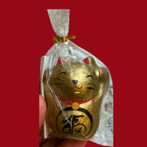 Omikuji Maneki Neko doré de Miyazaki.