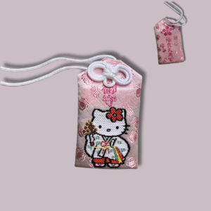 Omamori Hello Kitty.