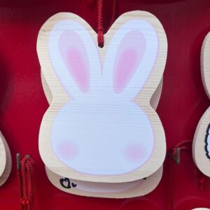 Ema Lapin à dessiner